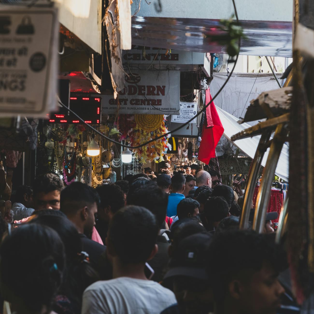 Identifying Target Markets and Buyers