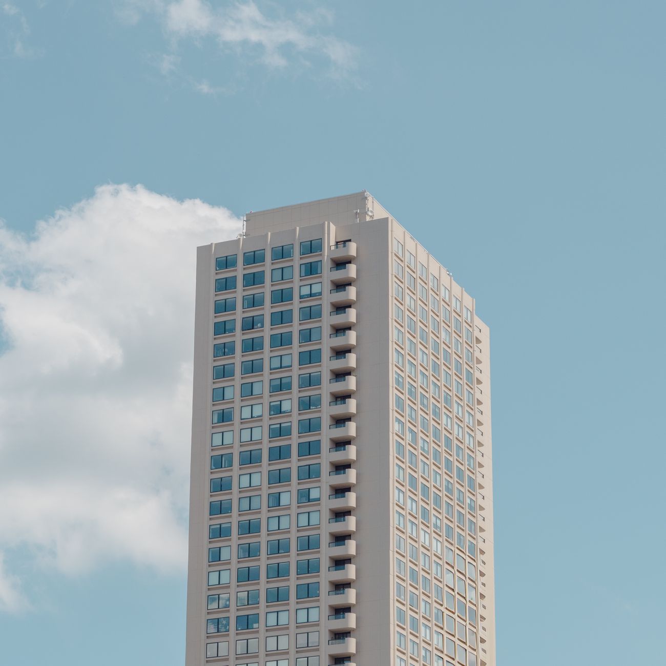 Cloud Security and Virtualization