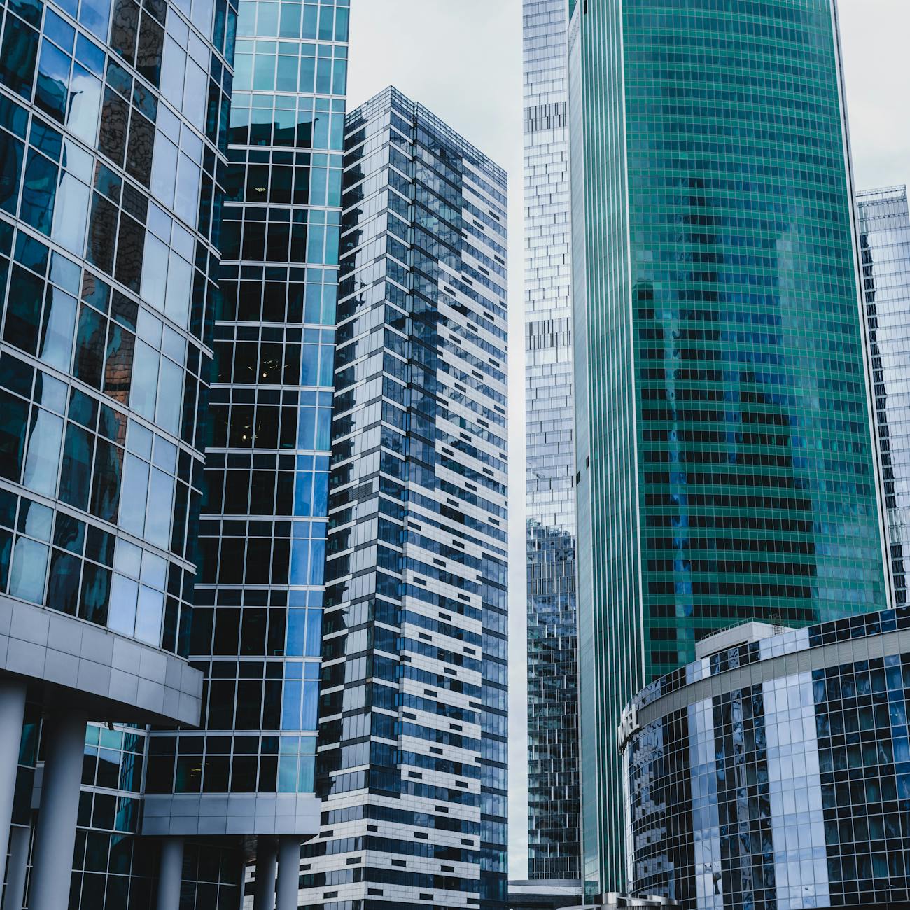Risk Management in Equity Research